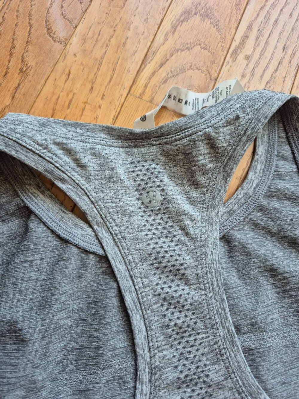 Lululemon Swiftly Tech Racerback 14 - Picture 7 of 7
